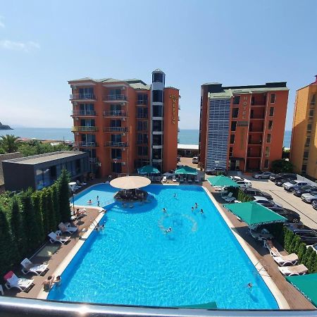 Hotel Neptun Kvariati Bagian luar foto