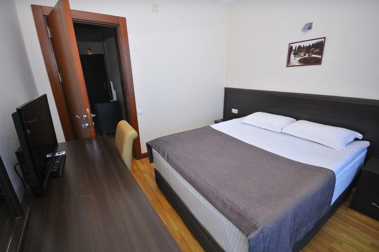 Hotel Neptun Kvariati Bagian luar foto