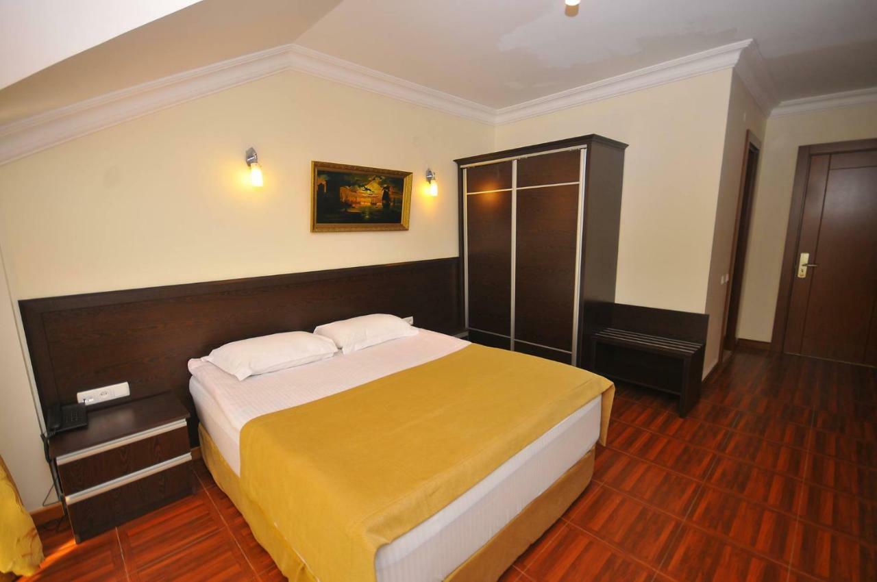 Hotel Neptun Kvariati Bagian luar foto